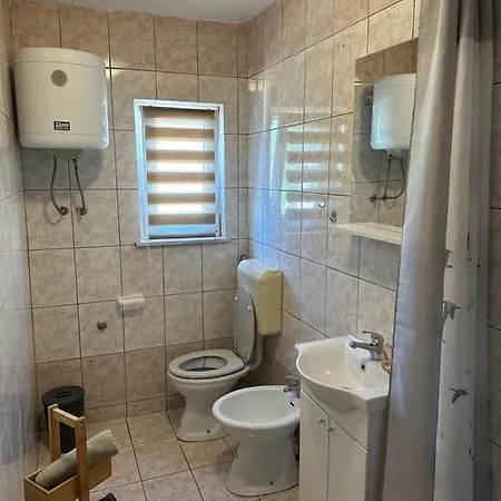 Apartments Kralj Zvonimir Jadranovo Exterior photo